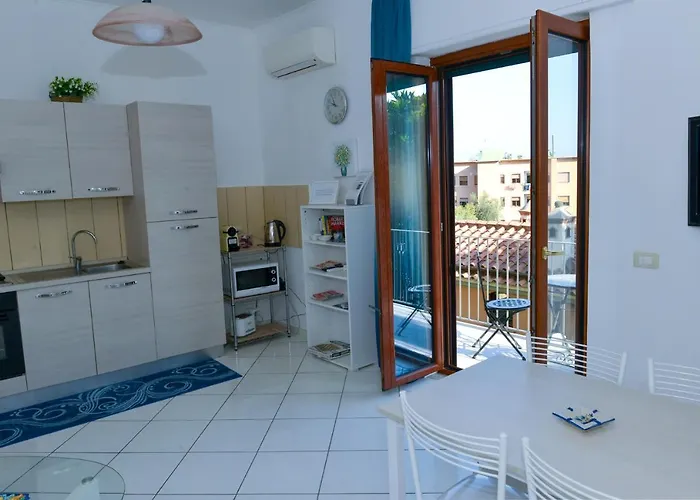 Benny House Semesterbostad *